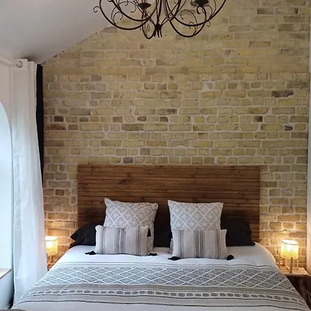La Carte Postale Bed & Breakfast *